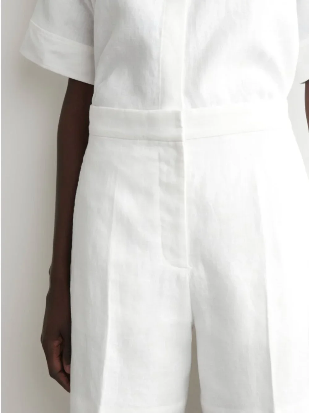 COS White 100% Linen Pull-On Shorts Size Large - Picture 4 of 13